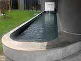 Water fountain with stainless steel basin