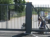 sliding gate