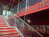 frameless glass balustrade on staircase