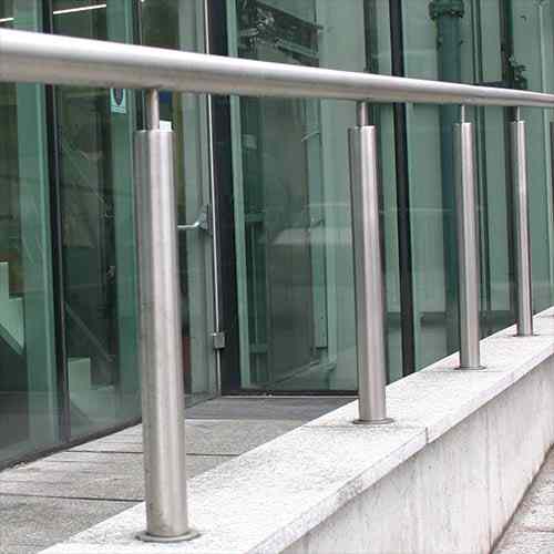 stainless steel rail balustrade with single handrail