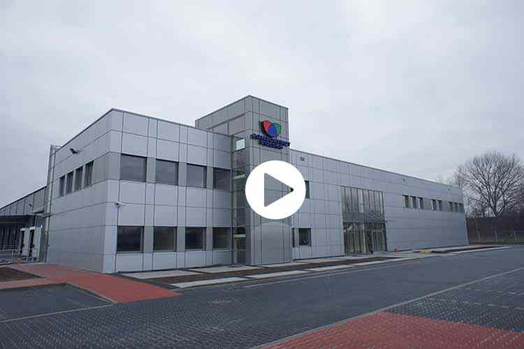 Façade cladding with Alucobond plates with insulation