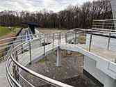 Stainless steel balustrade with horizontal rod infill on wheelchair ramp